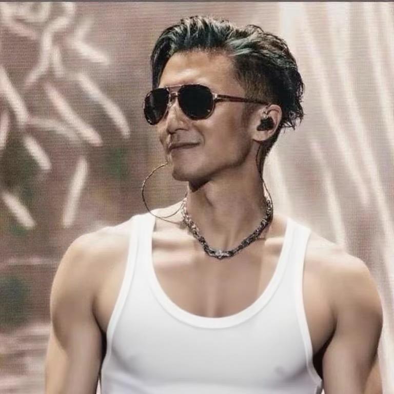 W party K 营销总监 谢军