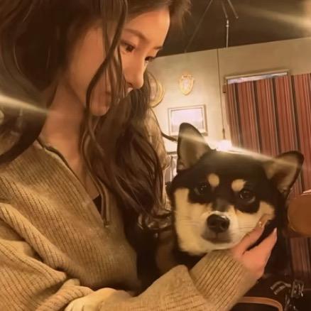 退休老阿姨有退休金