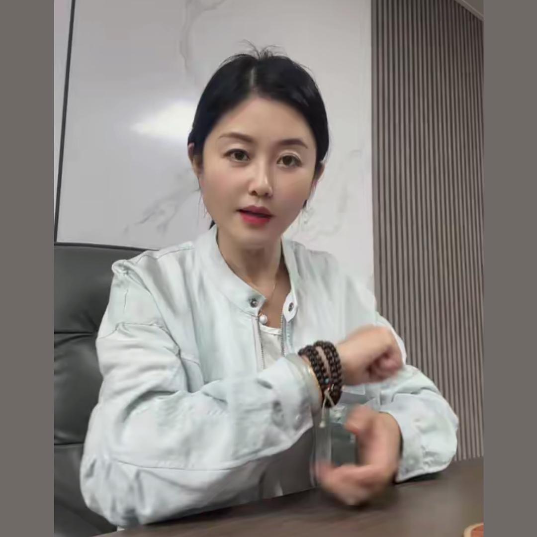 七彩牛（小李）跳龙门