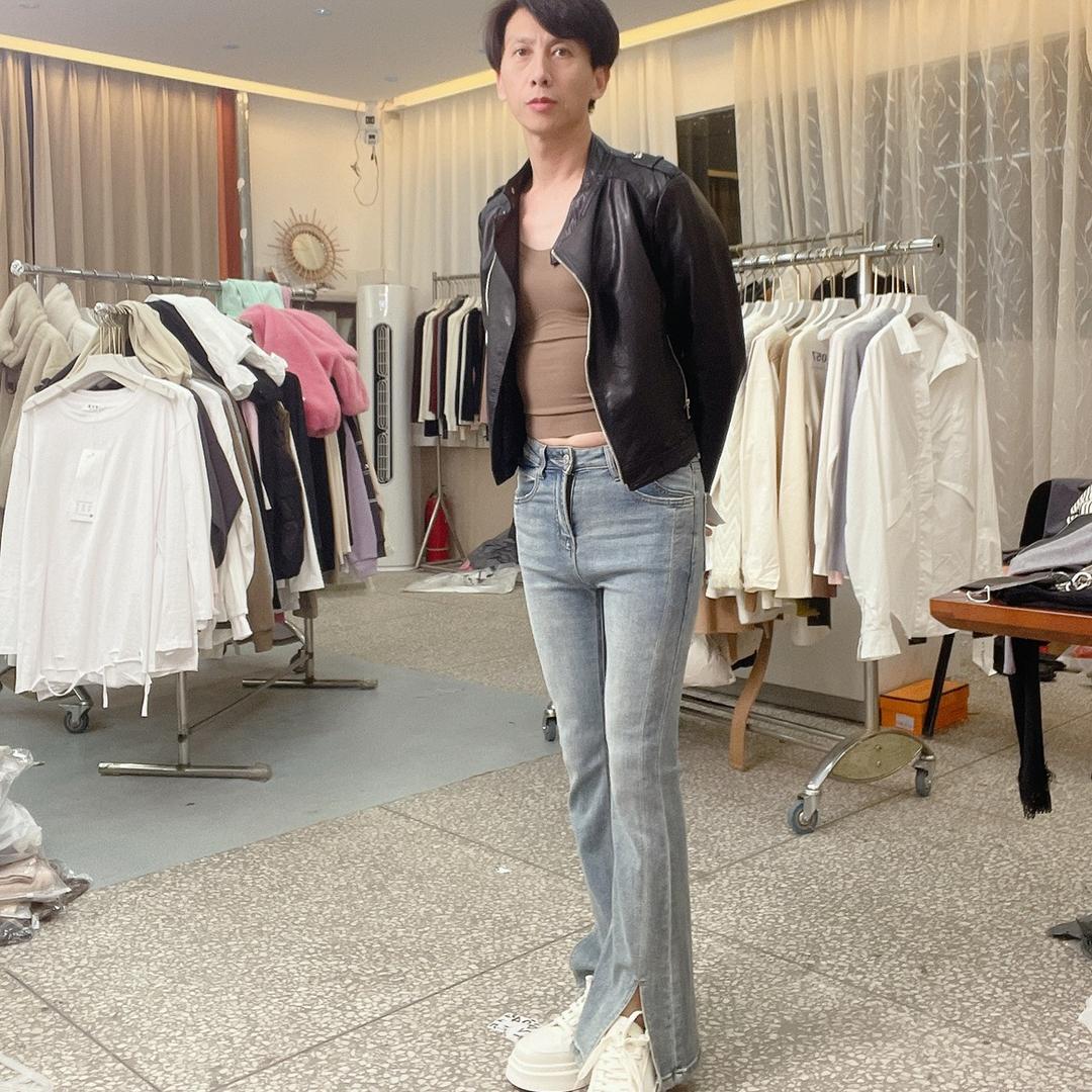 洪城茜语铭服饰