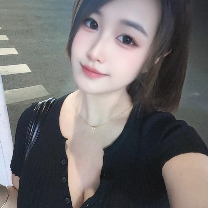 招财猫的小铃铛🔔