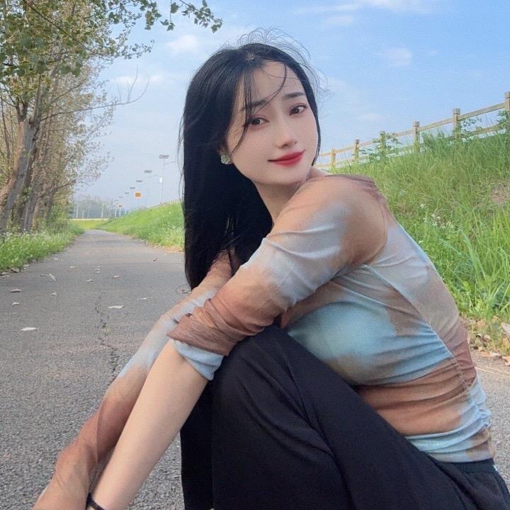 在普定做美厊的小猪🐷