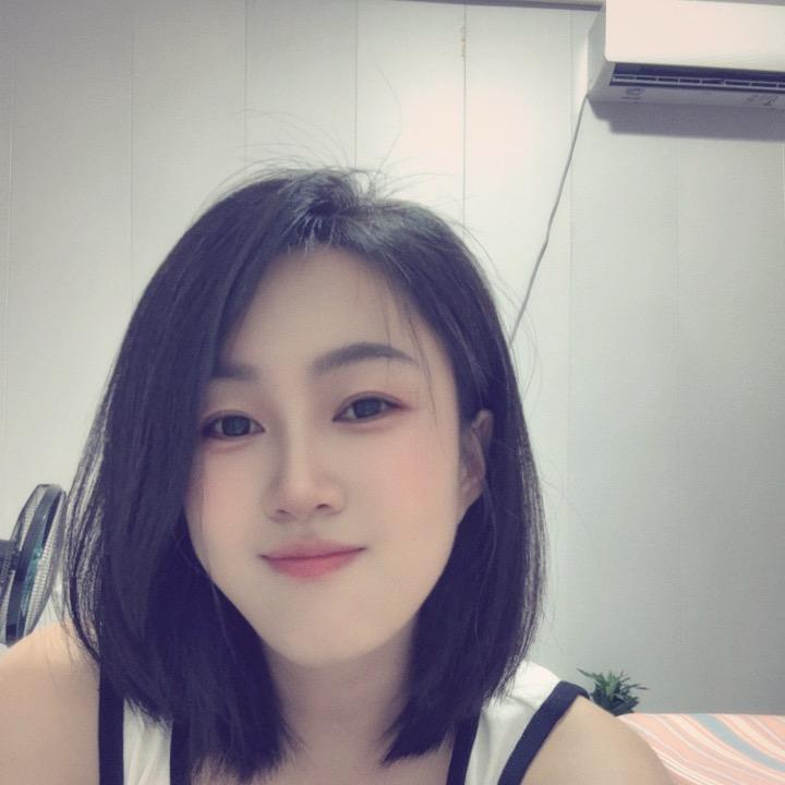 卖家具的小姐姐