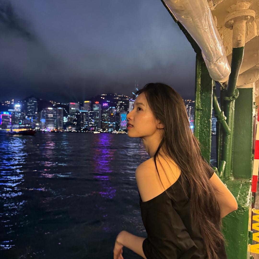 Ava