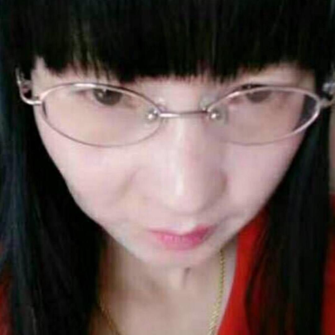 万红
