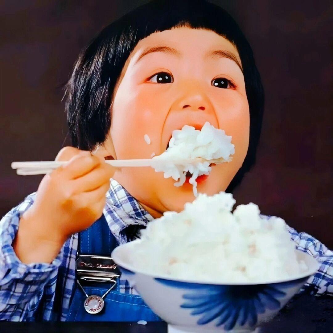 甜崽爱吃肉～