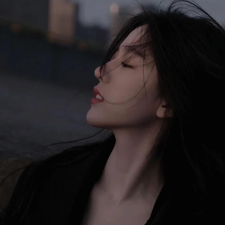 每天睡够八小时