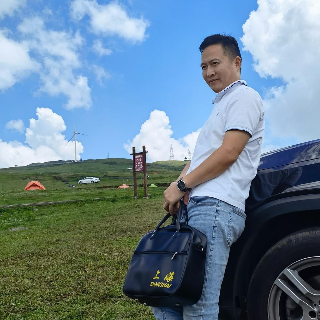 盐帮手撕兔（扯扯哥）