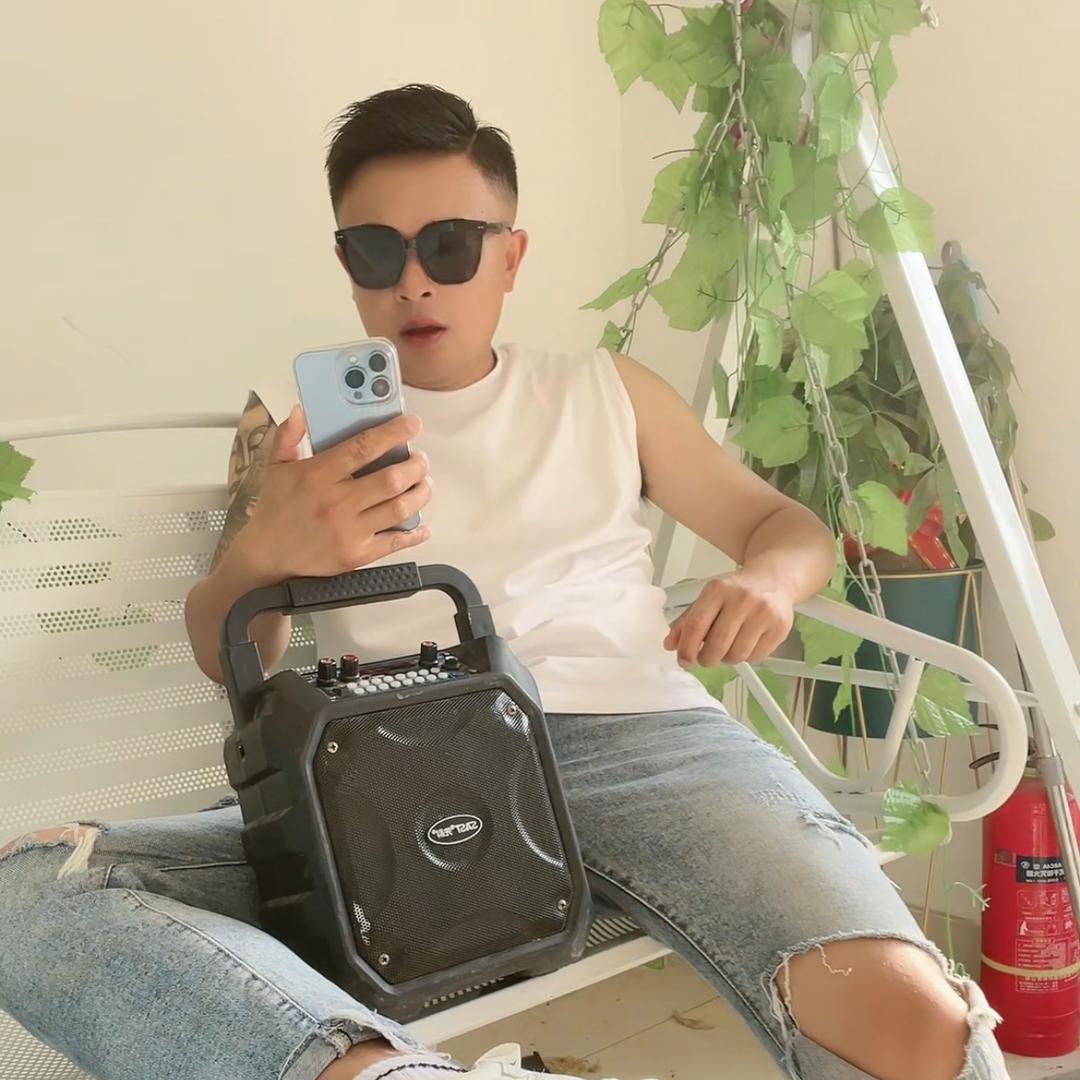 小锁哥哥很忙