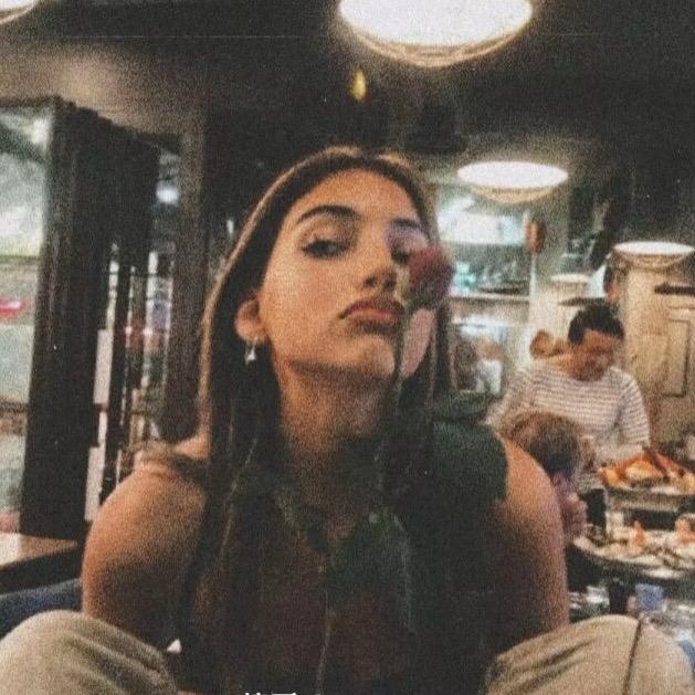 ：—-