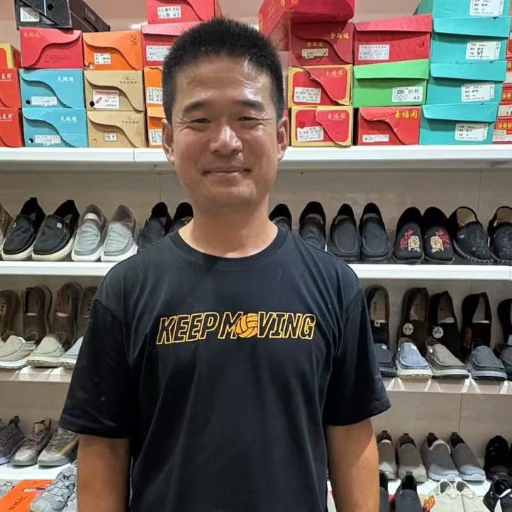 左各庄西环路小小施工队董建涛
