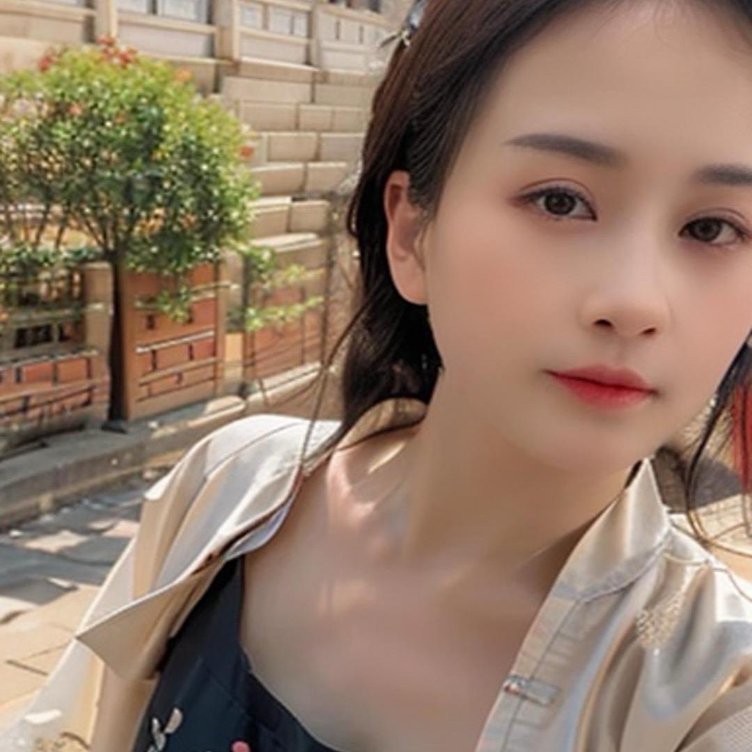 慕月
