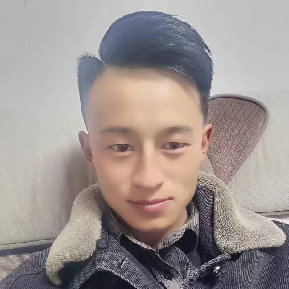 昆明和适二手车批发员