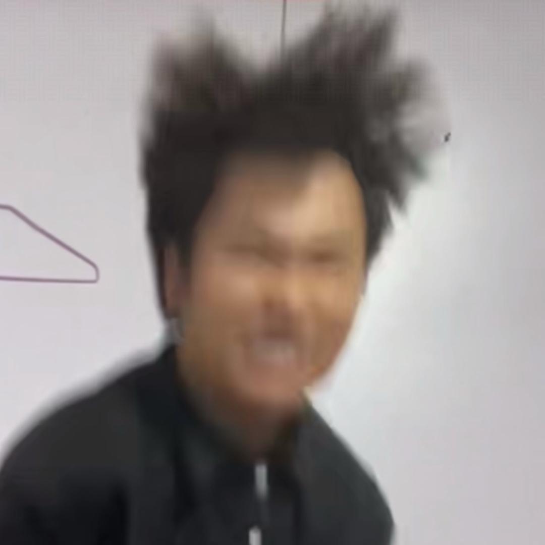 阿 华