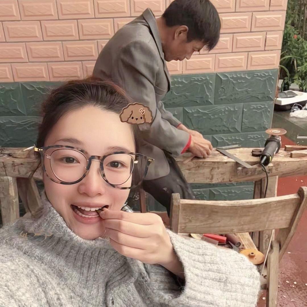 呱梨莹