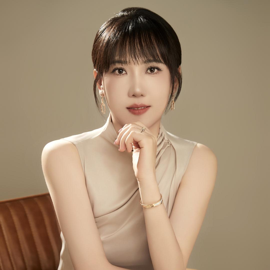 Girlboss开店就找霜叶红丹姐