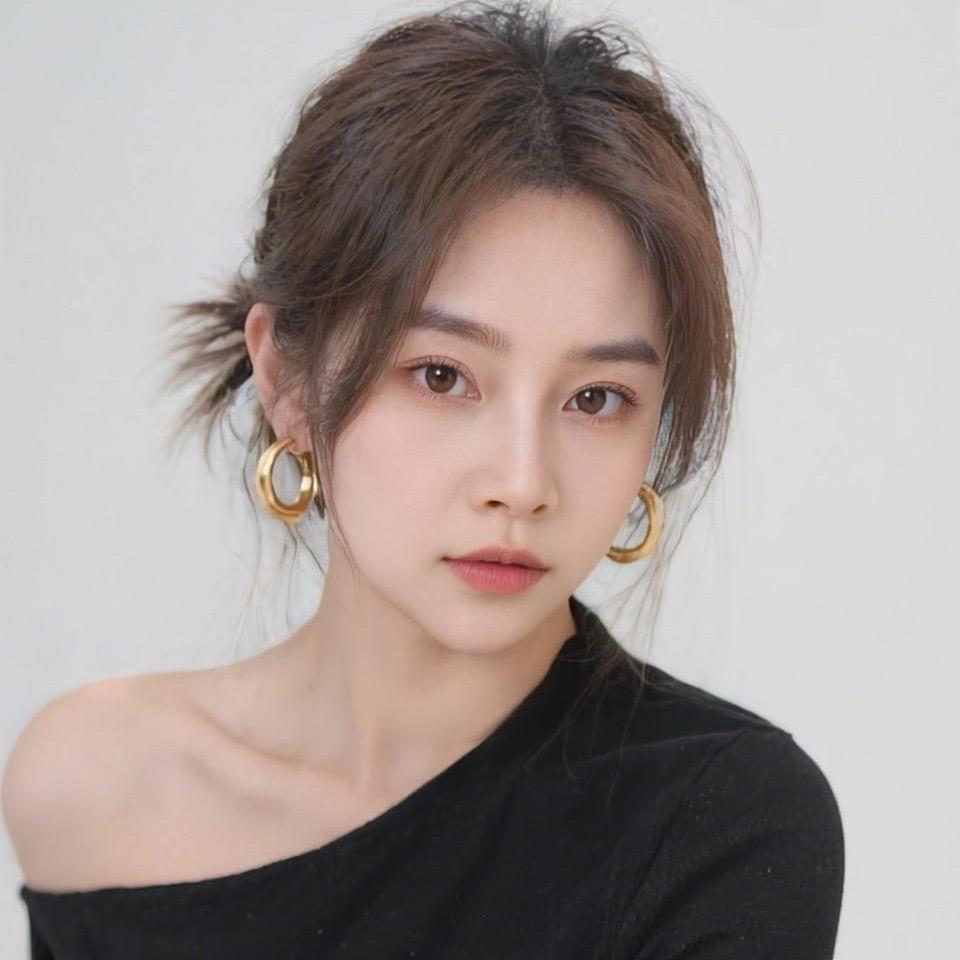 @杜杜有点饿