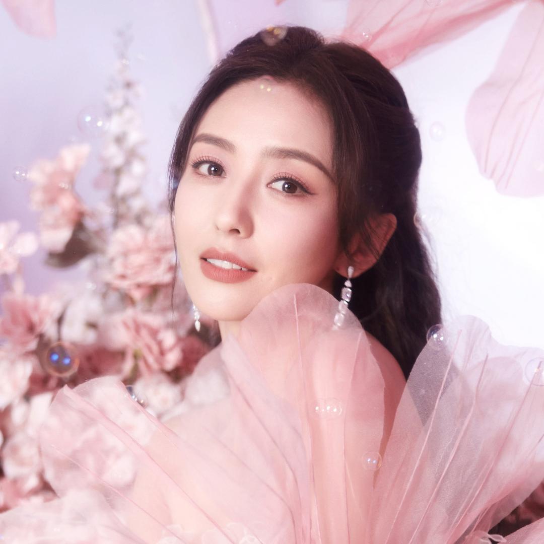 Hello佟丽娅@抖音