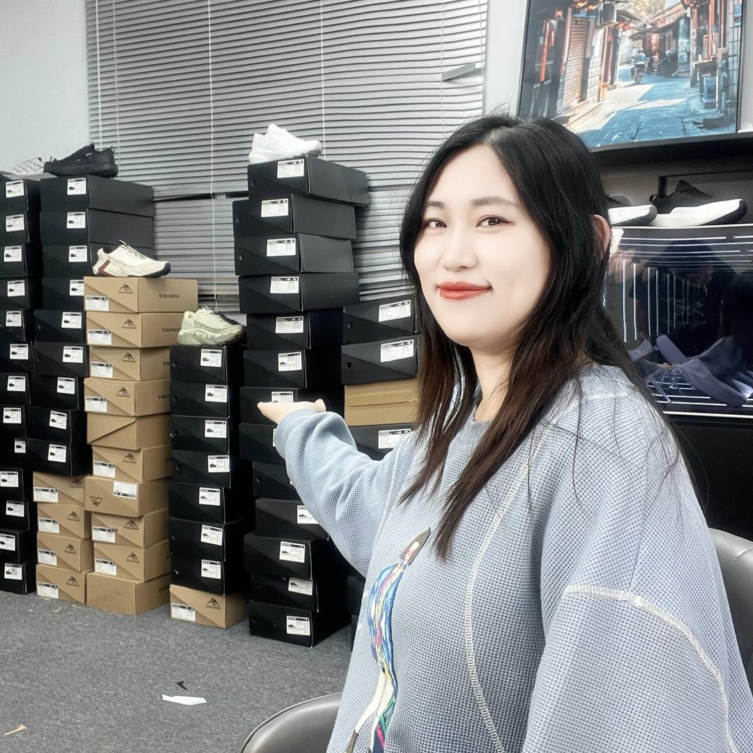 四月精选鞋服