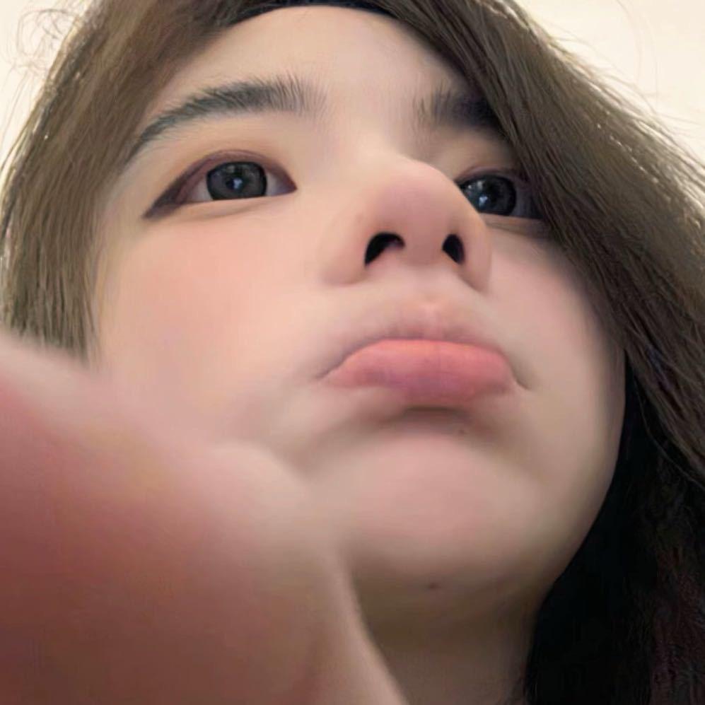小小👱‍♀️