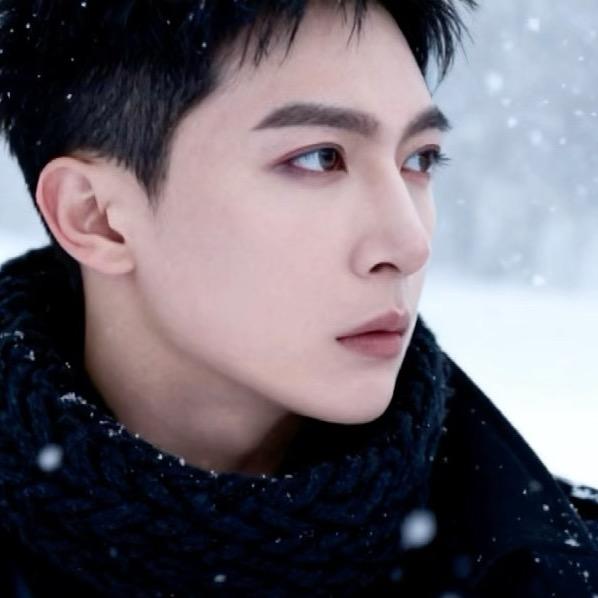 爱吃翊航水果的大元元