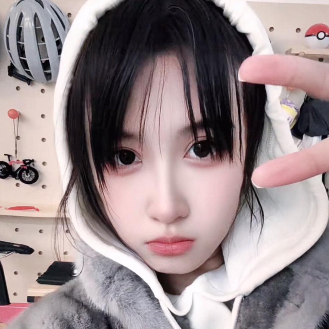 露娜来拿蓝