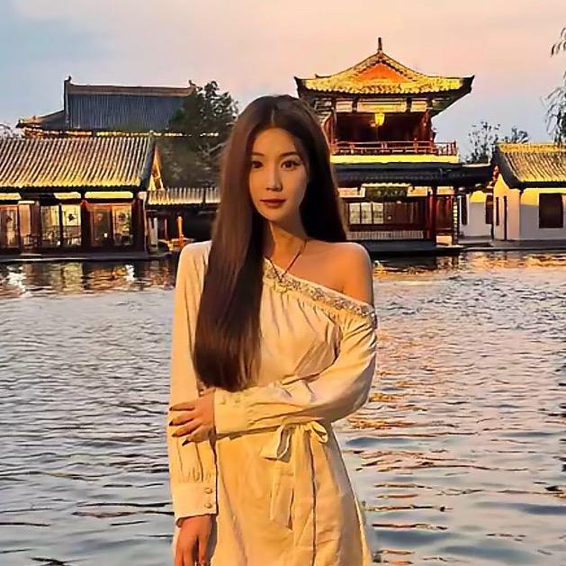 芙蓉树下烧烤大院（菲菲）