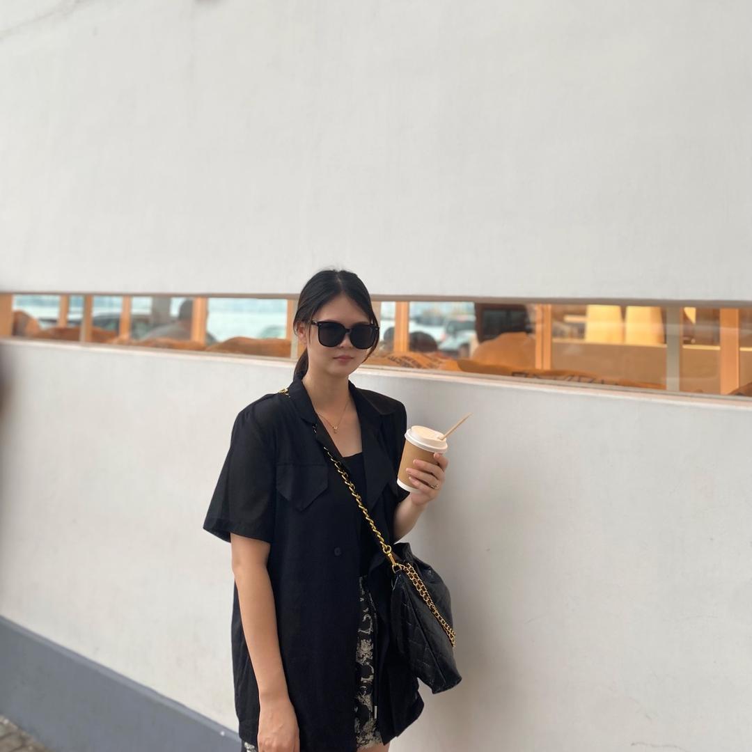 陈𝒞𝒽ℯ𝓃 ᥫᩣ