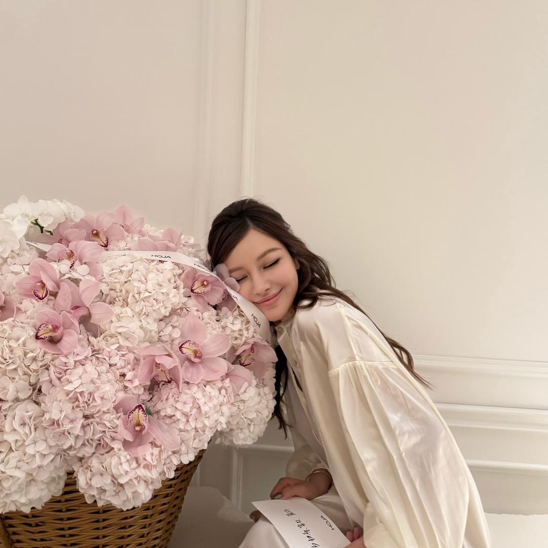 文佳佳