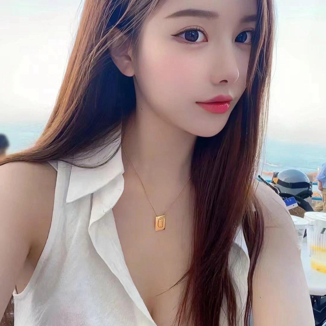 陈菲彤.^_^