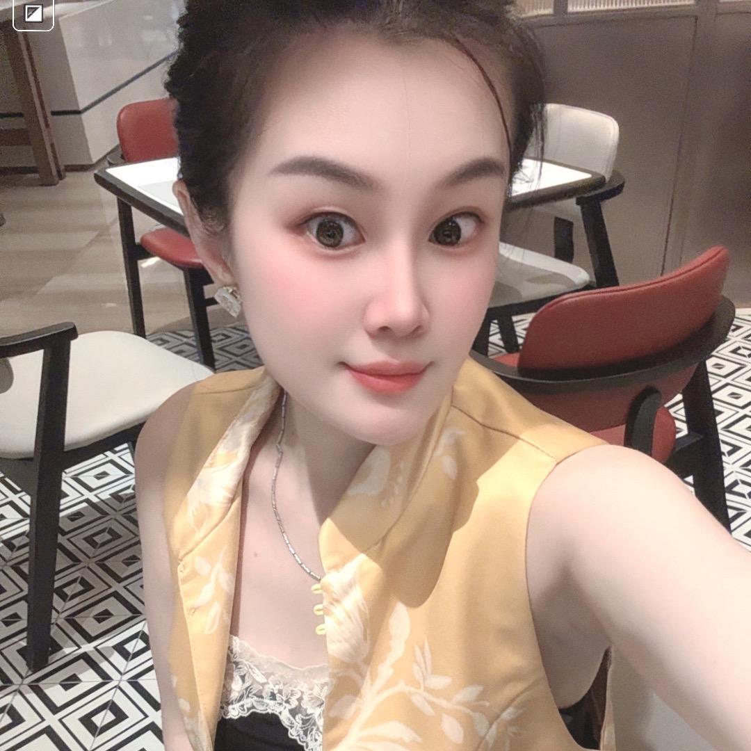 小姨是我