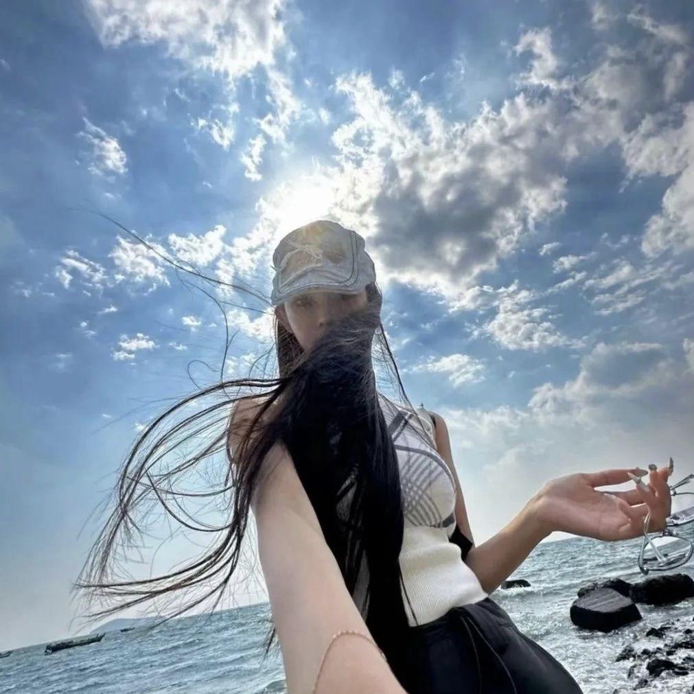 LETTHEHEART服饰旗舰店