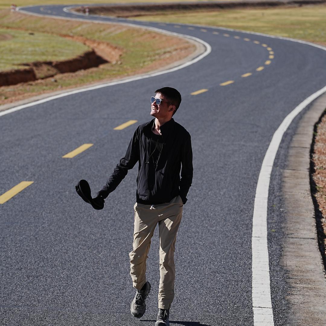 马世伟在西藏做领队📷