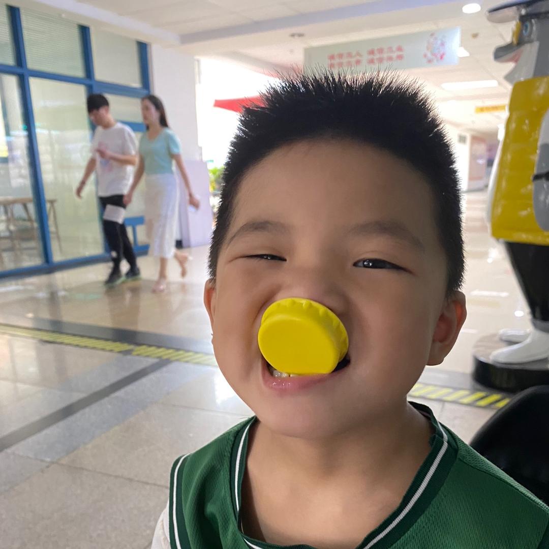 上去一个大