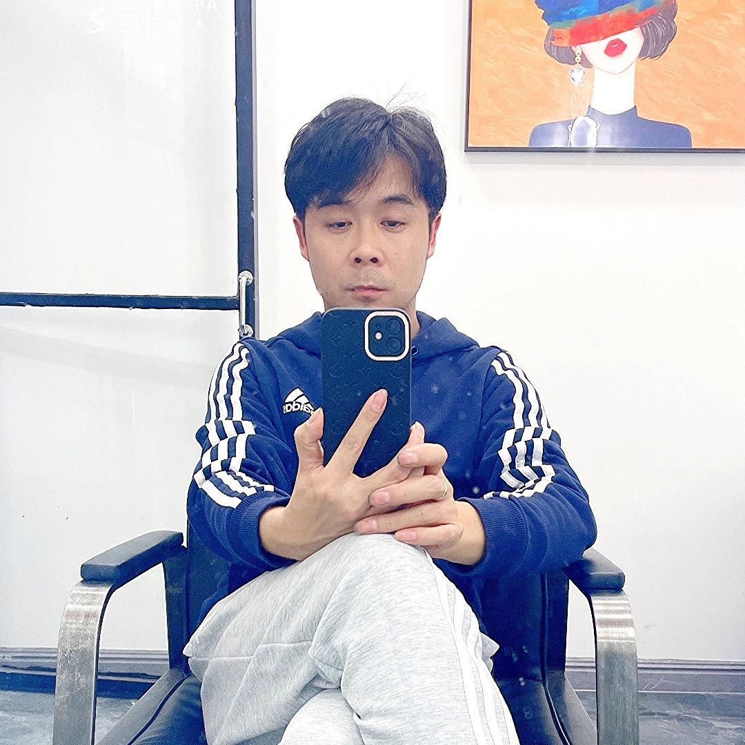 西和东美造型阿勇