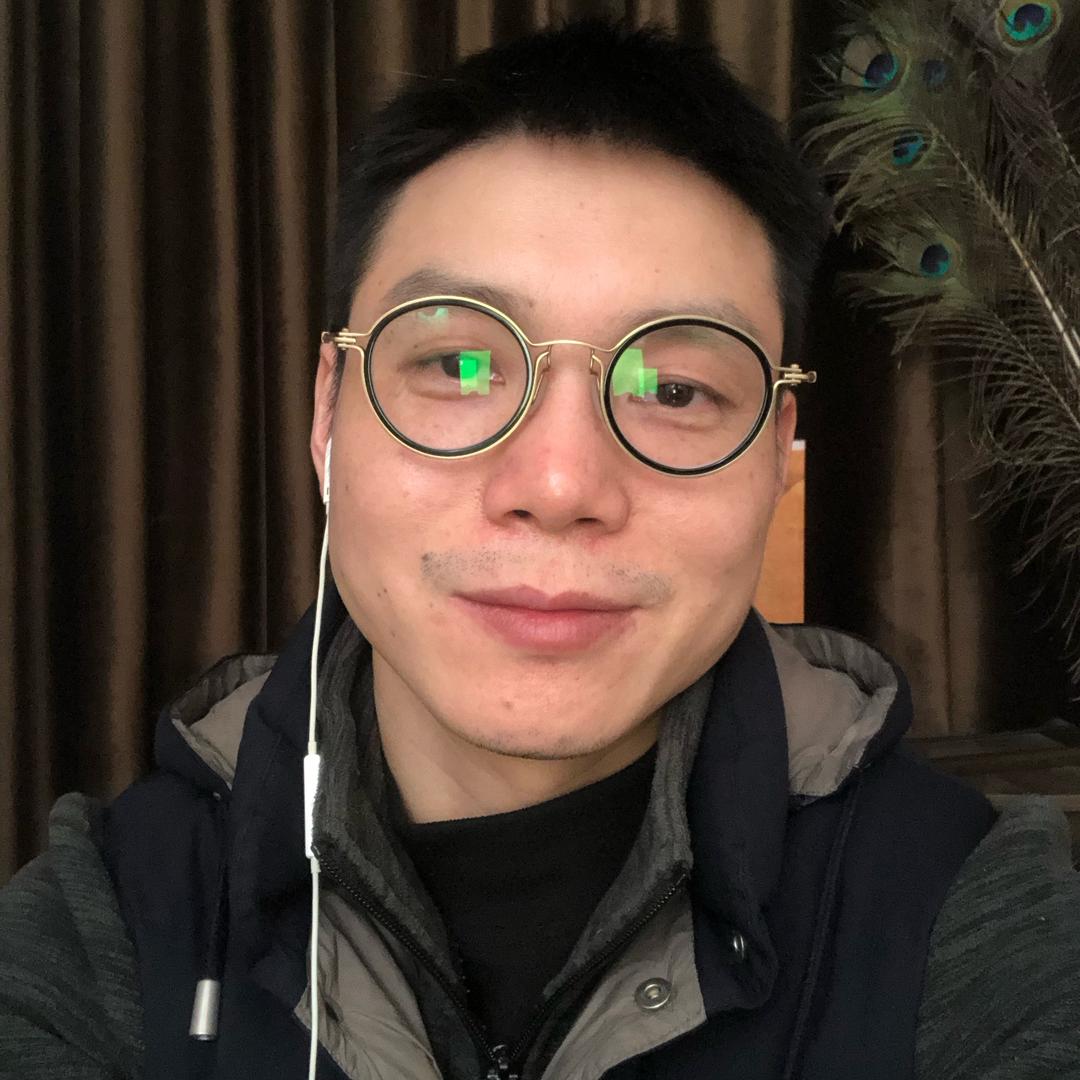 成哥（谈2+1）
