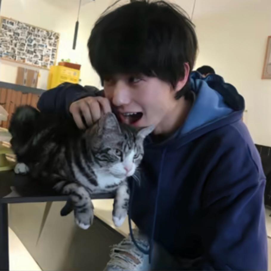 Yy.