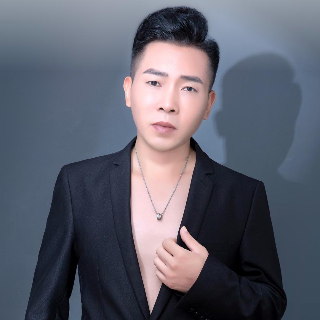 妩芷戴海洋