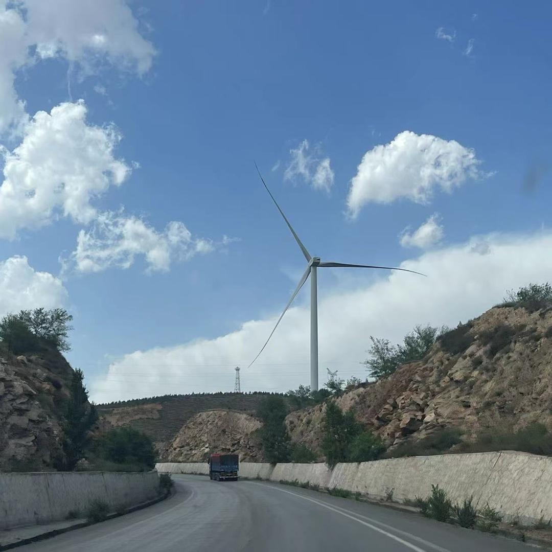 不想上早六只想吃铜锅涮肉的小李