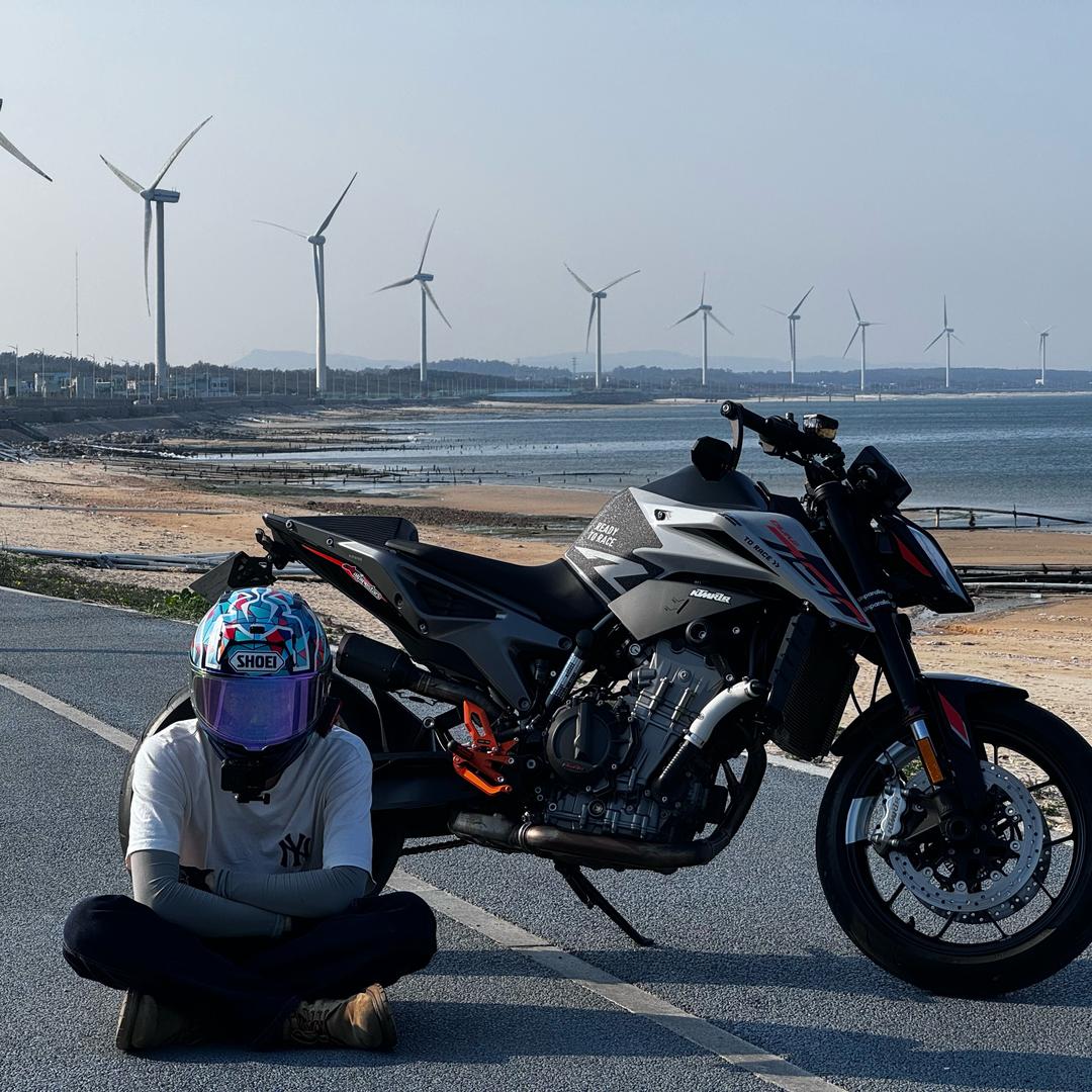 身高一米七体重一百七