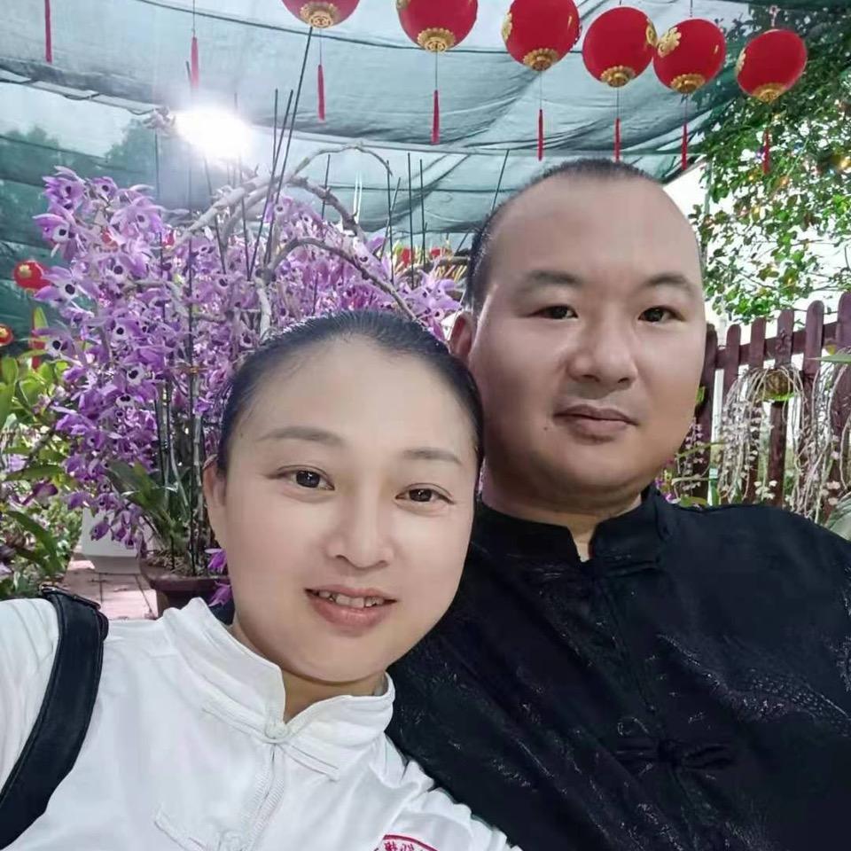 幸福老猪哥（梅州一家人）