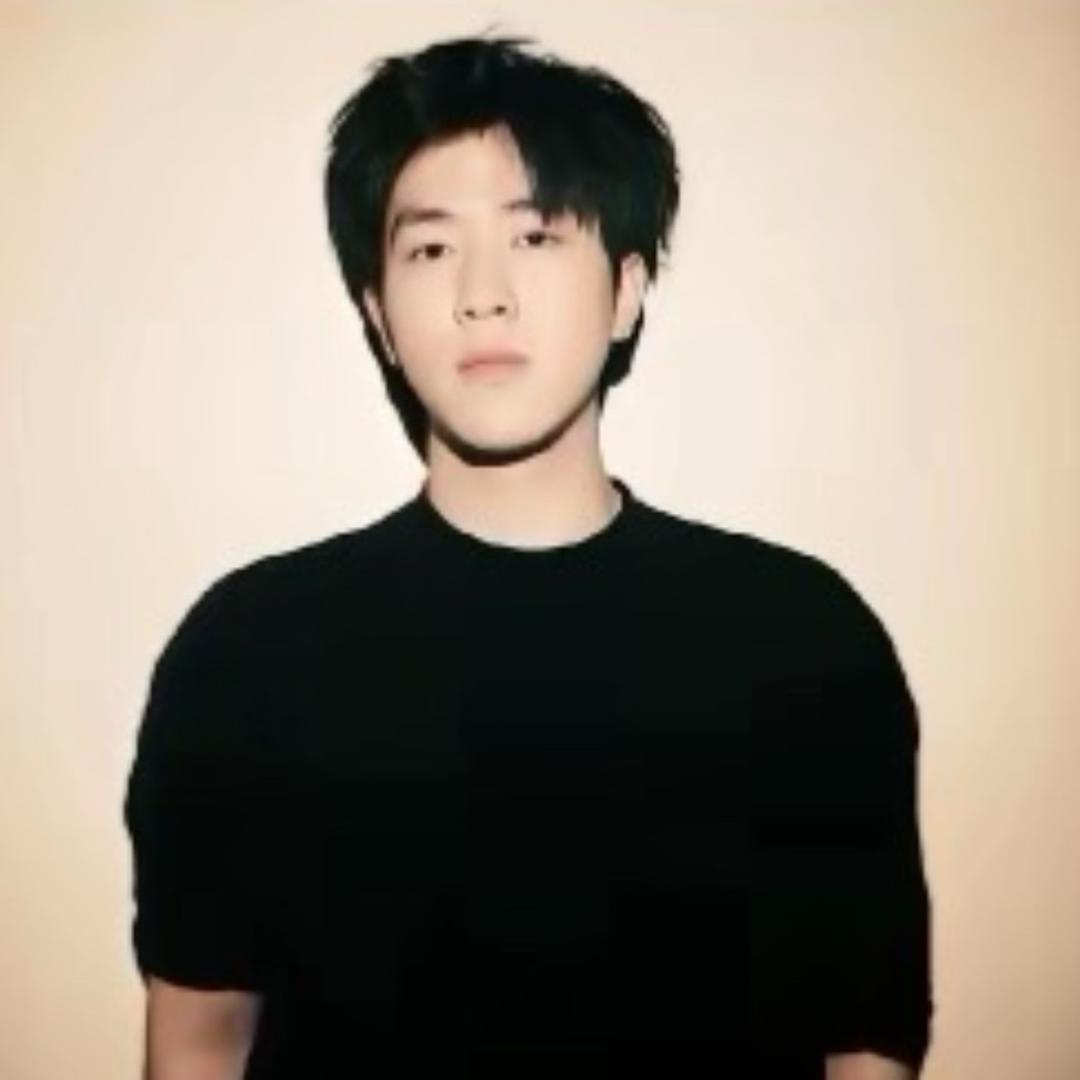 小鲁 [坏笑] 