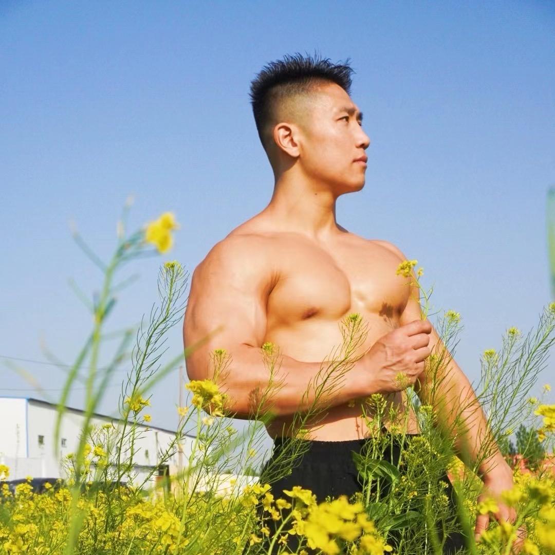 李小刚
