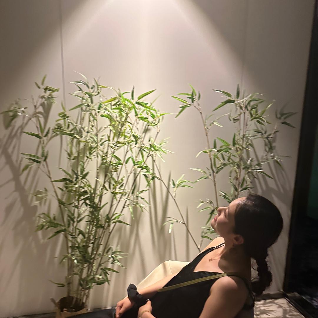 根本吃不饱～🦌