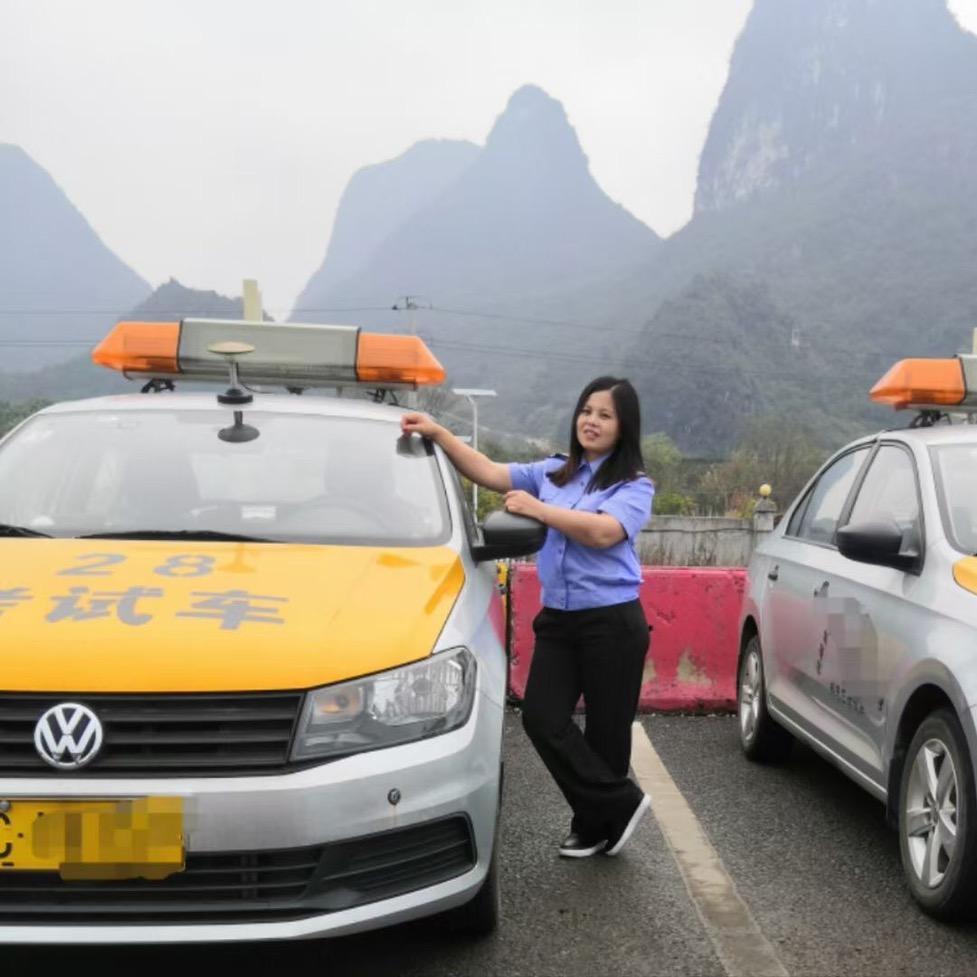 小晓-驾考信息咨询