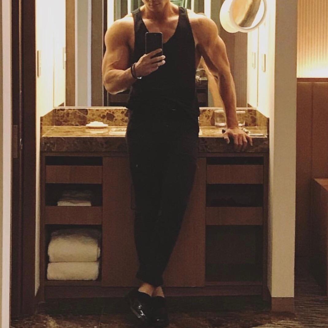 璇哥（绝地吃鸡）