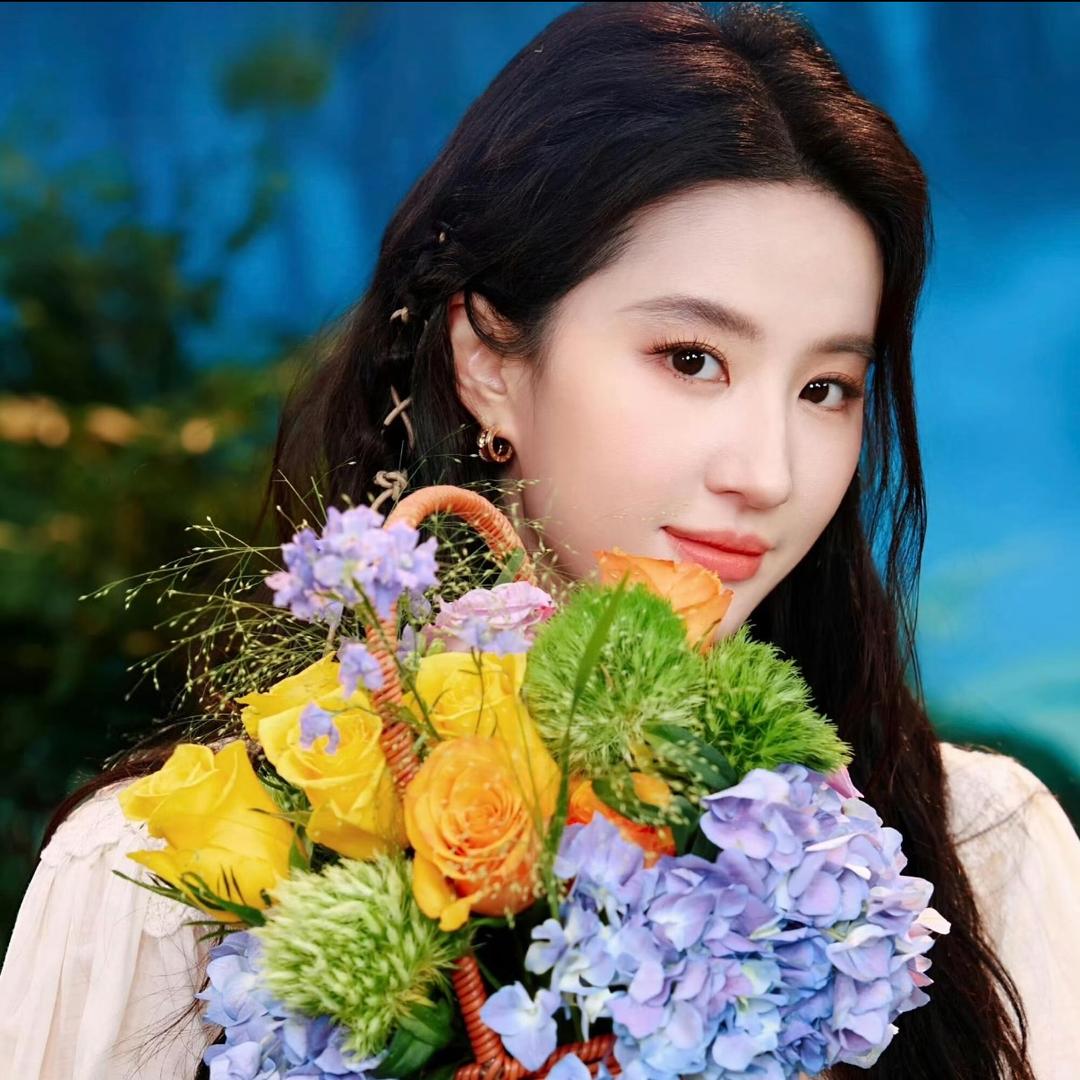 柚子味的薯片✨