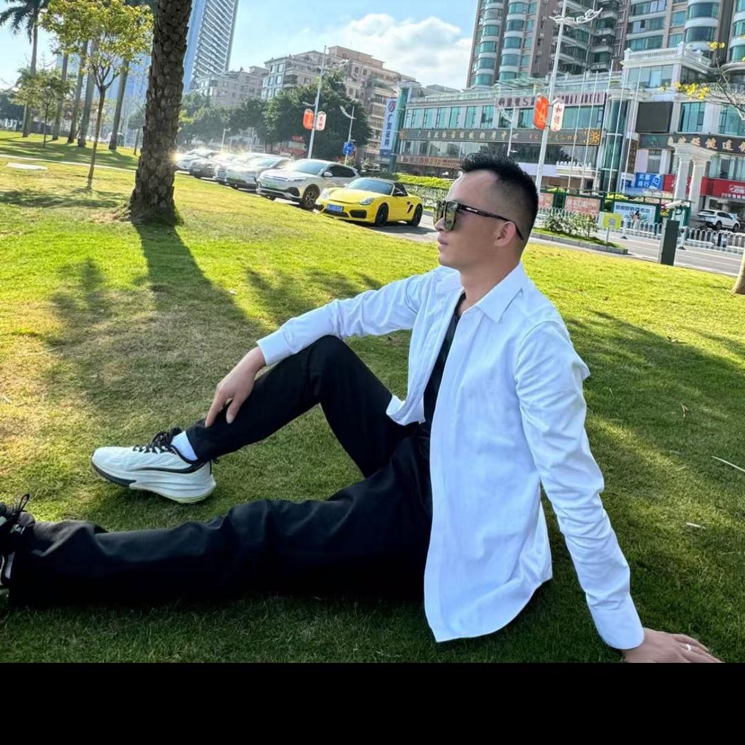 广西贺州 老色 速成二手车行 金融d押