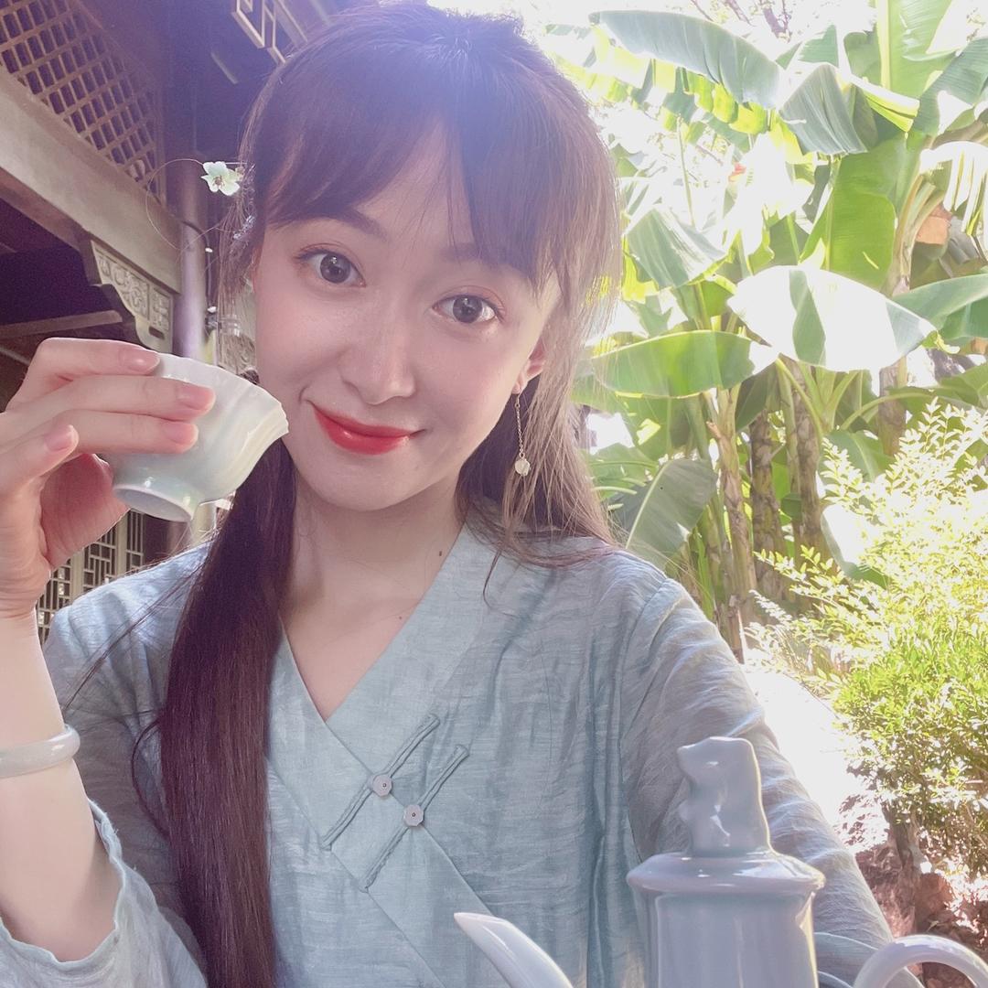 云隐茶空间_玮玮