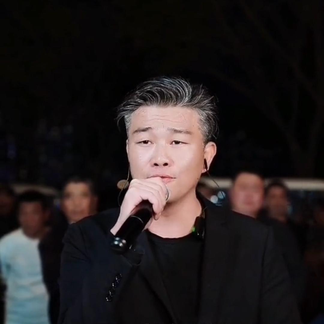 草根亮子